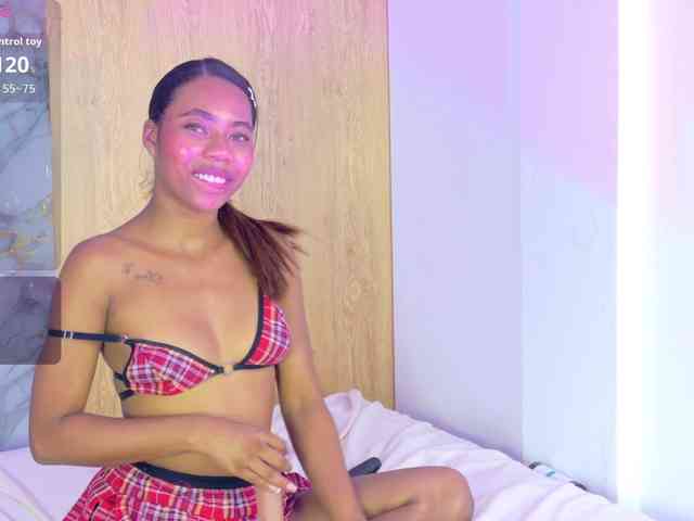 zury-moon webcam