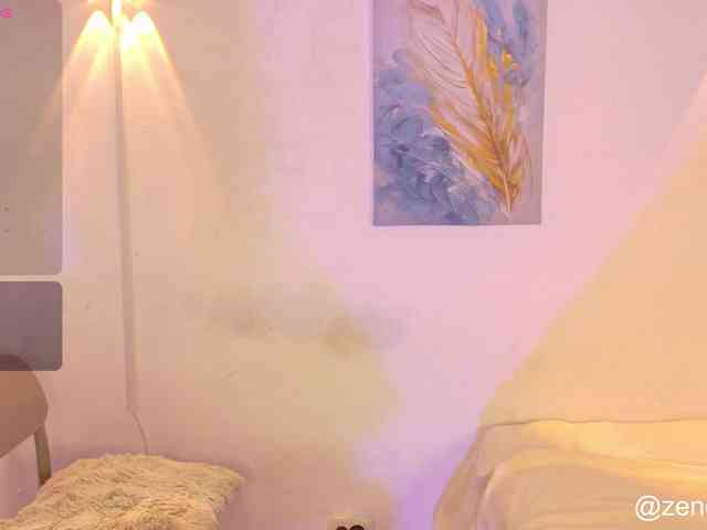 zury-moon webcam