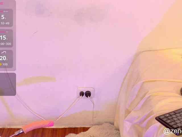 zury-moon webcam