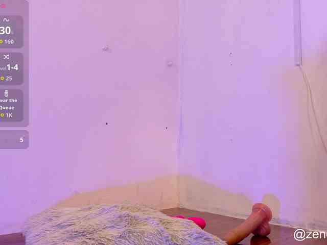 zury-moon webcam
