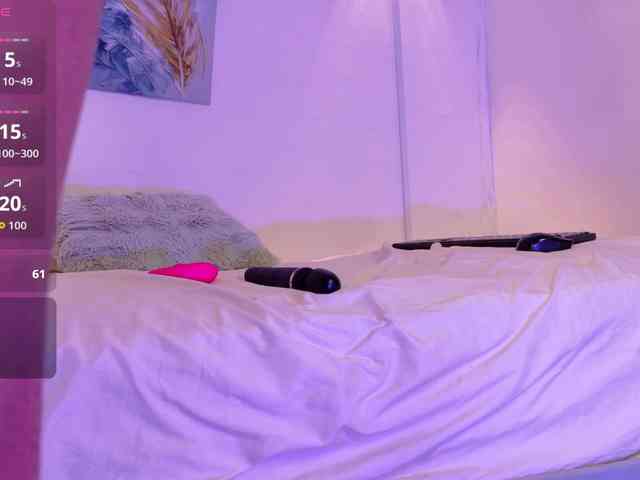zury-moon webcam
