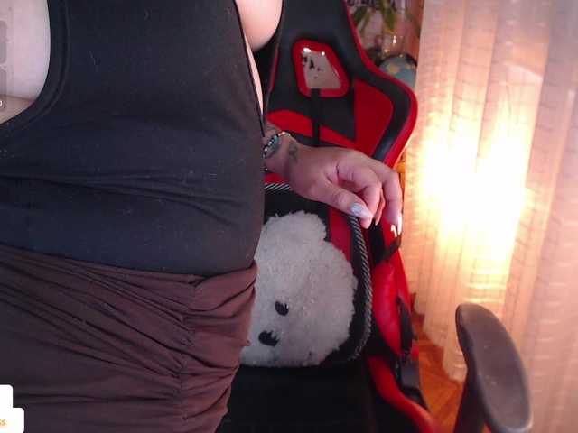Sofisuarez13 live cam on BongaCams