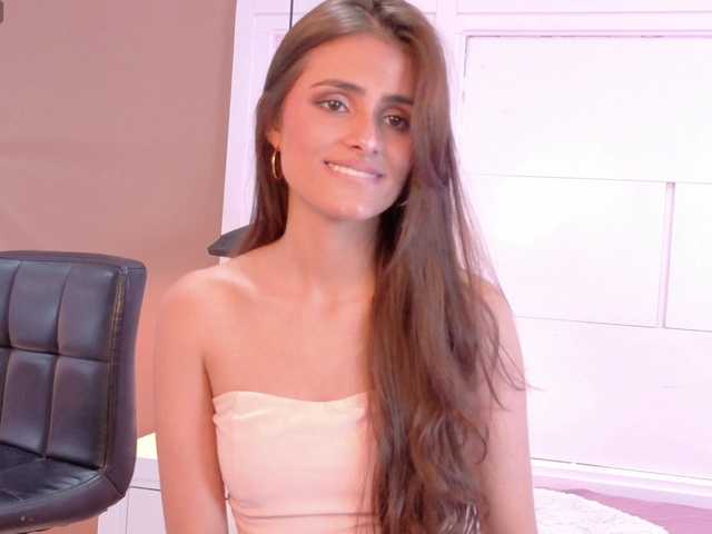 Aria-Collins live cam on BongaCams