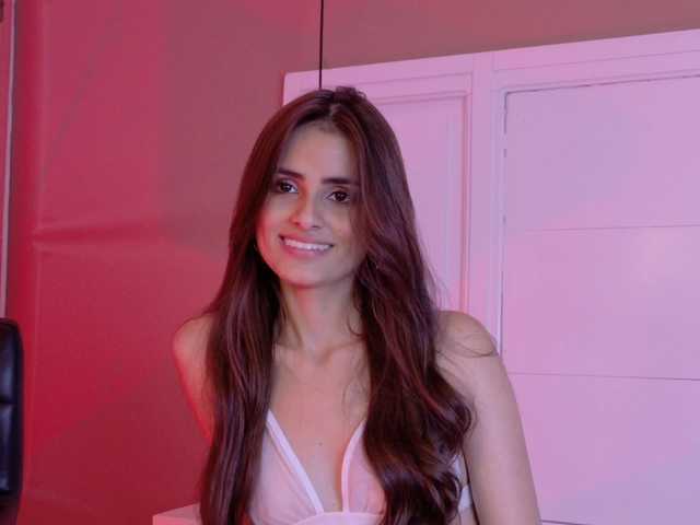 Aria-Collins live cam on BongaCams