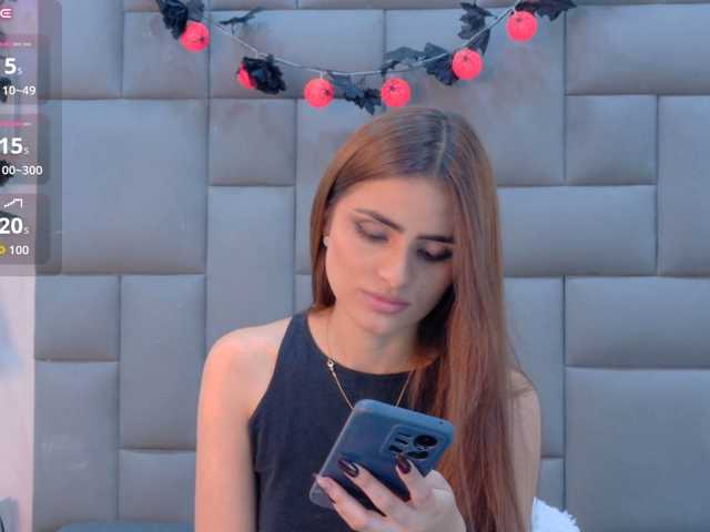Aria-Collins live cam on BongaCams