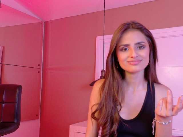 Aria-Collins live cam on BongaCams