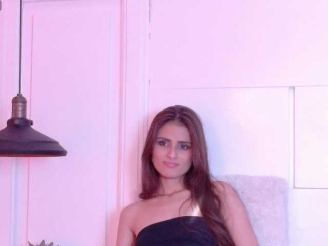 Aria-Collins live cam on BongaCams