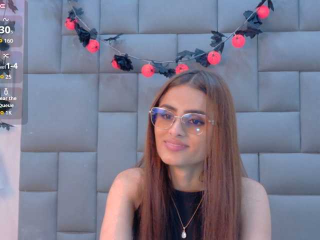 Aria-Collins live cam on BongaCams