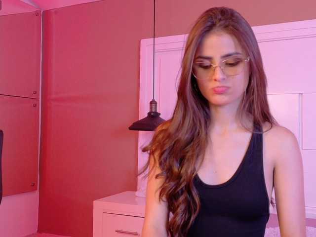 Aria-Collins live cam on BongaCams