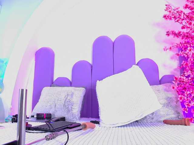 EvelynBlacke live cam on BongaCams