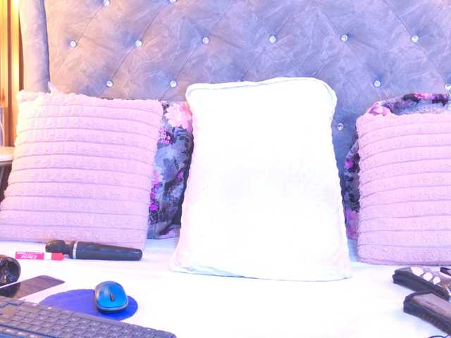 EvelynBlacke live cam on BongaCams