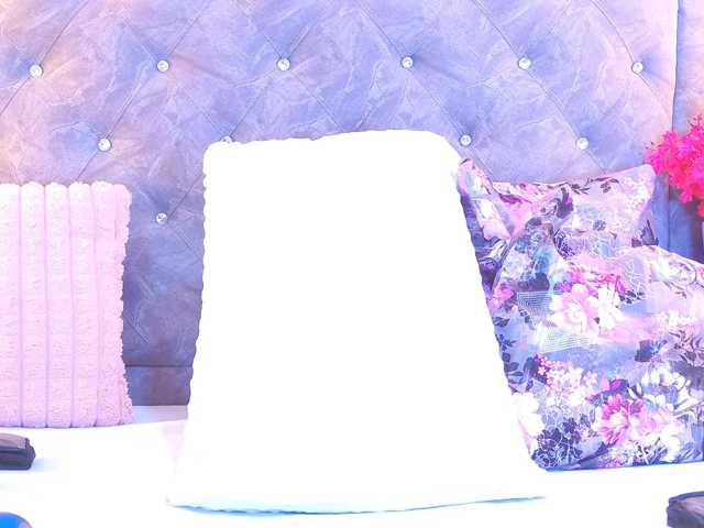 EvelynBlacke live cam on BongaCams