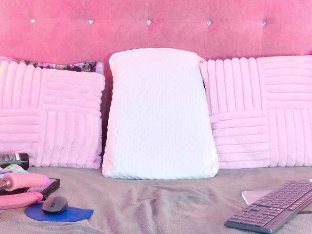 EvelynBlacke live cam on BongaCams