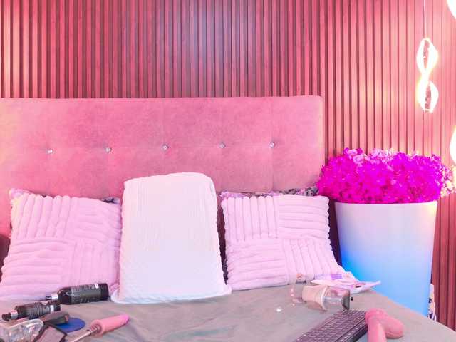 EvelynBlacke live webcam show