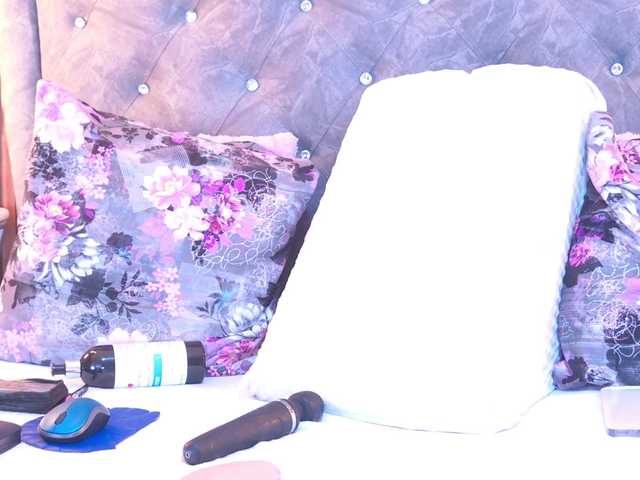 EvelynBlacke live cam on BongaCams