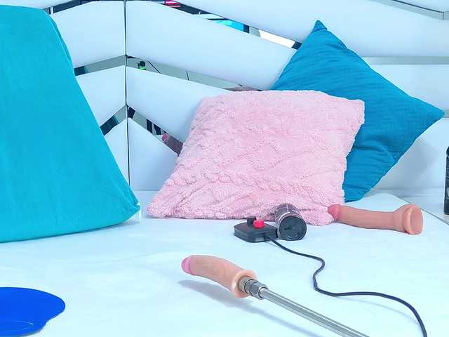 EvelynBlacke live cam on BongaCams