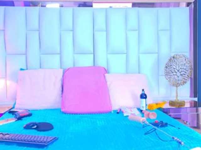 EvelynBlacke live cam on BongaCams