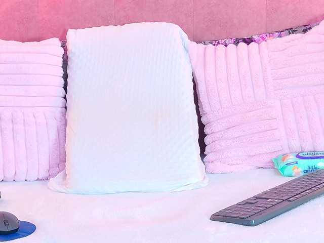 EvelynBlacke live cam on BongaCams