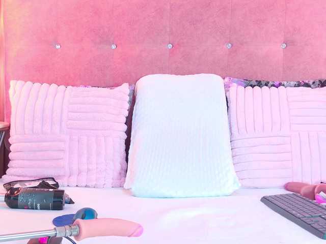 EvelynBlacke live cam on BongaCams
