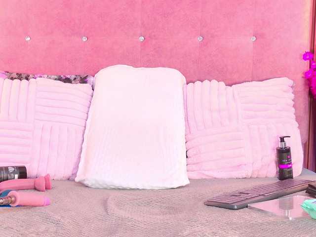 EvelynBlacke live cam on BongaCams