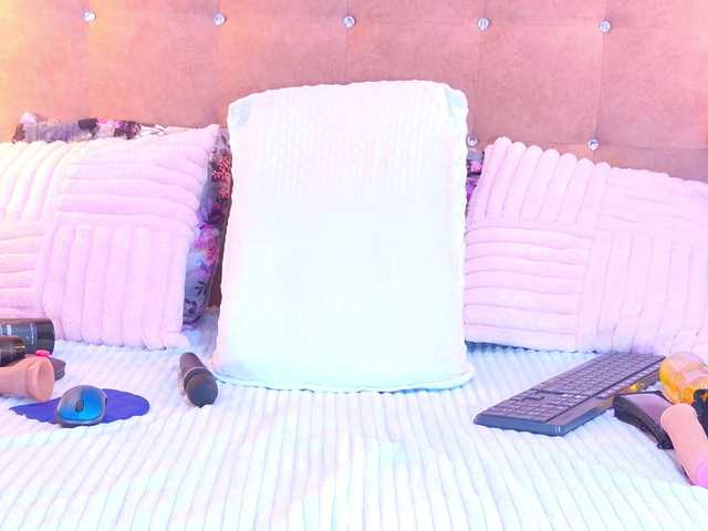 EvelynBlacke live cam on BongaCams