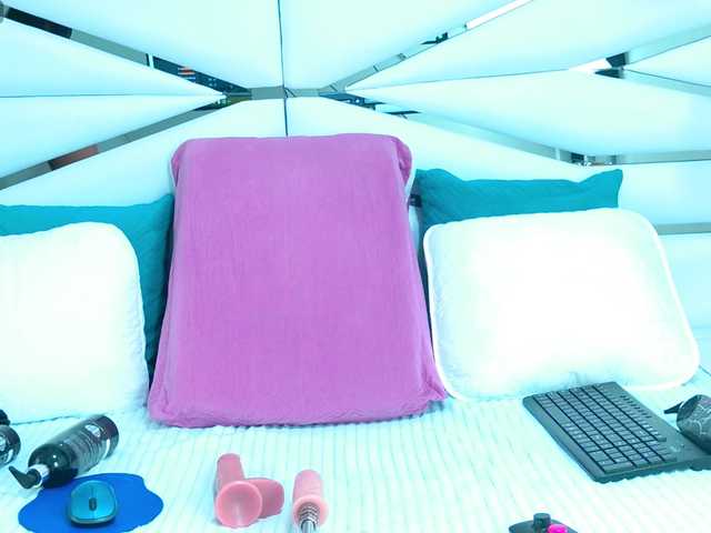 EvelynBlacke live cam on BongaCams