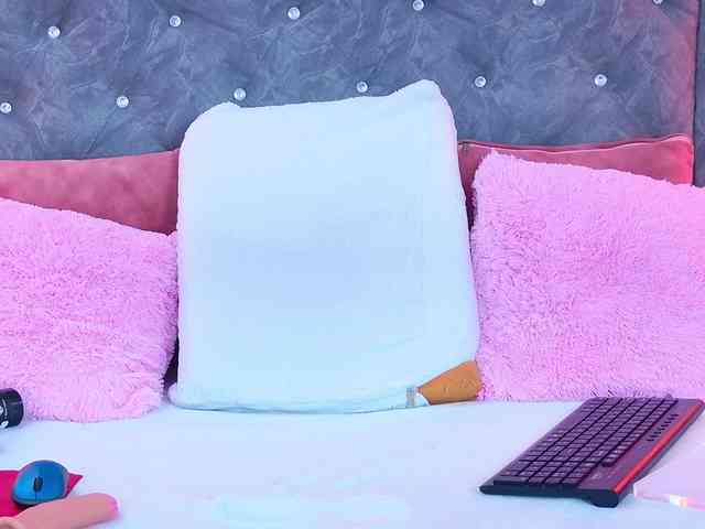 EvelynBlacke webcam
