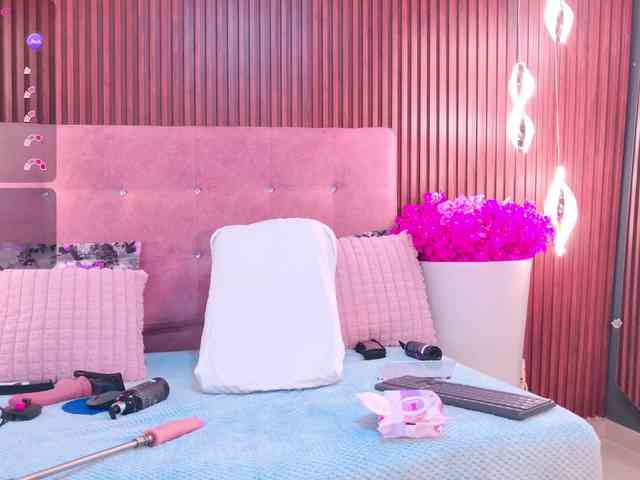EvelynBlacke webcam