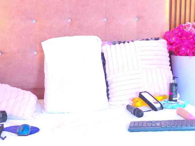EvelynBlacke webcam