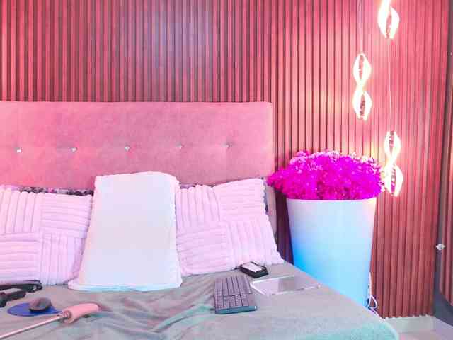 EvelynBlacke webcam