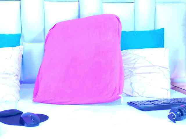 EvelynBlacke webcam
