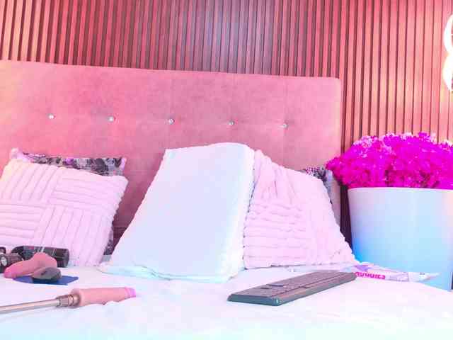 EvelynBlacke Live Webcam on BongaCams