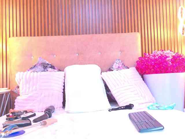 EvelynBlacke webcam