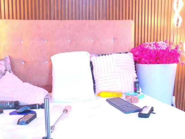 EvelynBlacke webcam
