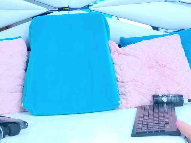 EvelynBlacke webcam