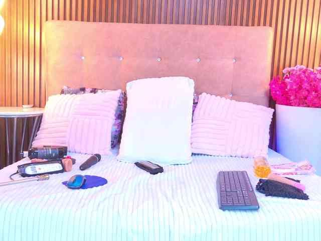 EvelynBlacke webcam
