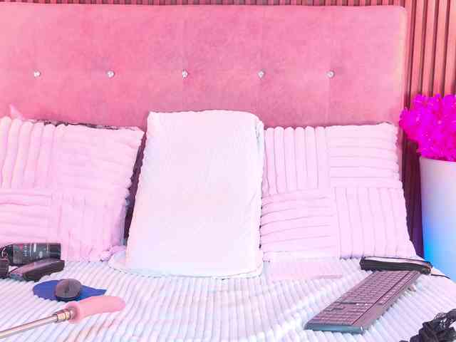 EvelynBlacke webcam