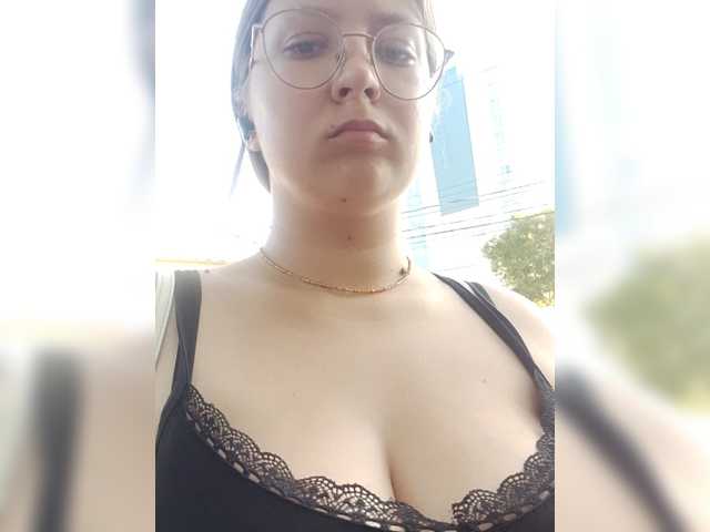 Nika-1707 live cam on BongaCams
