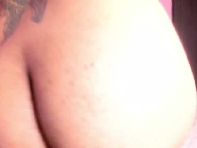 Naughtycouple7 live cam on BongaCams