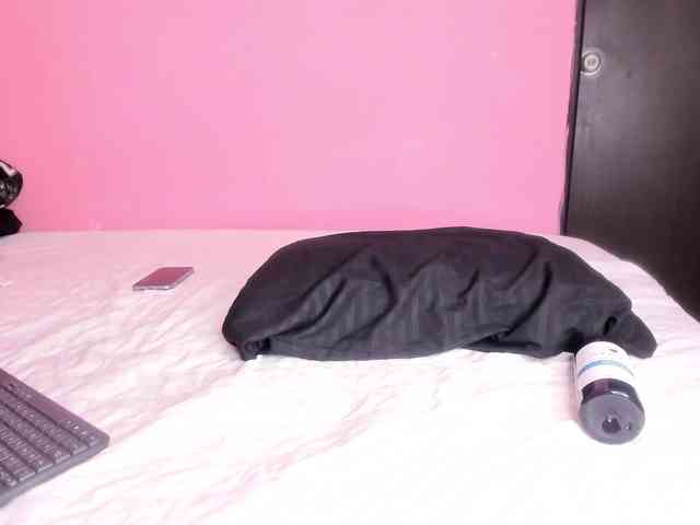 Naughtycouple7 webcam