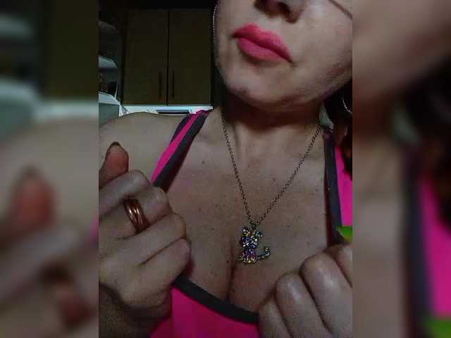 Meow-Wow live webcam show