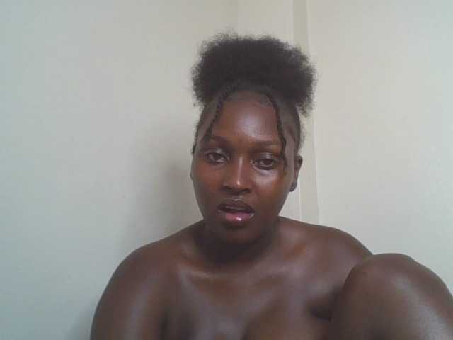 SexyBanni live cam on BongaCams