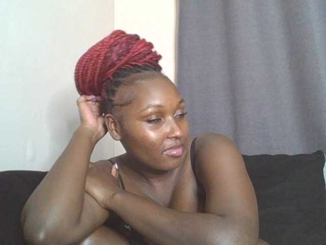 SexyBanni live cam on BongaCams