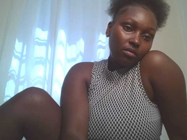 SexyBanni live cam on BongaCams