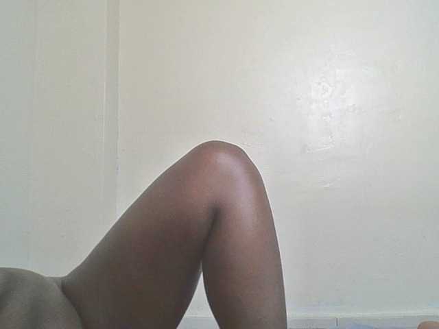 SexyBanni live cam on BongaCams