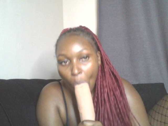 SexyBanni live cam on BongaCams