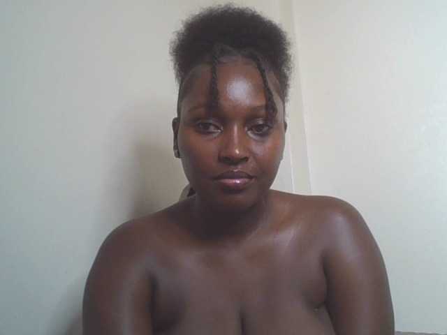 SexyBanni live webcam show