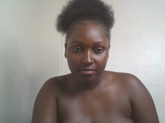 SexyBanni live cam on BongaCams