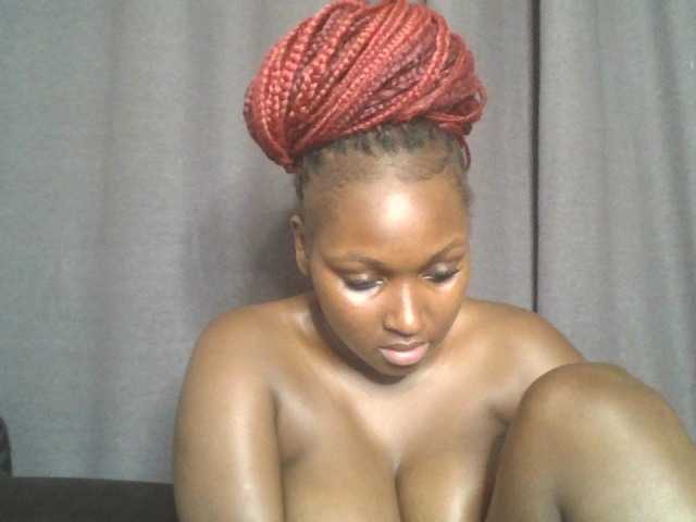 SexyBanni live cam on BongaCams