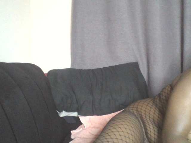 SexyBanni live cam on BongaCams